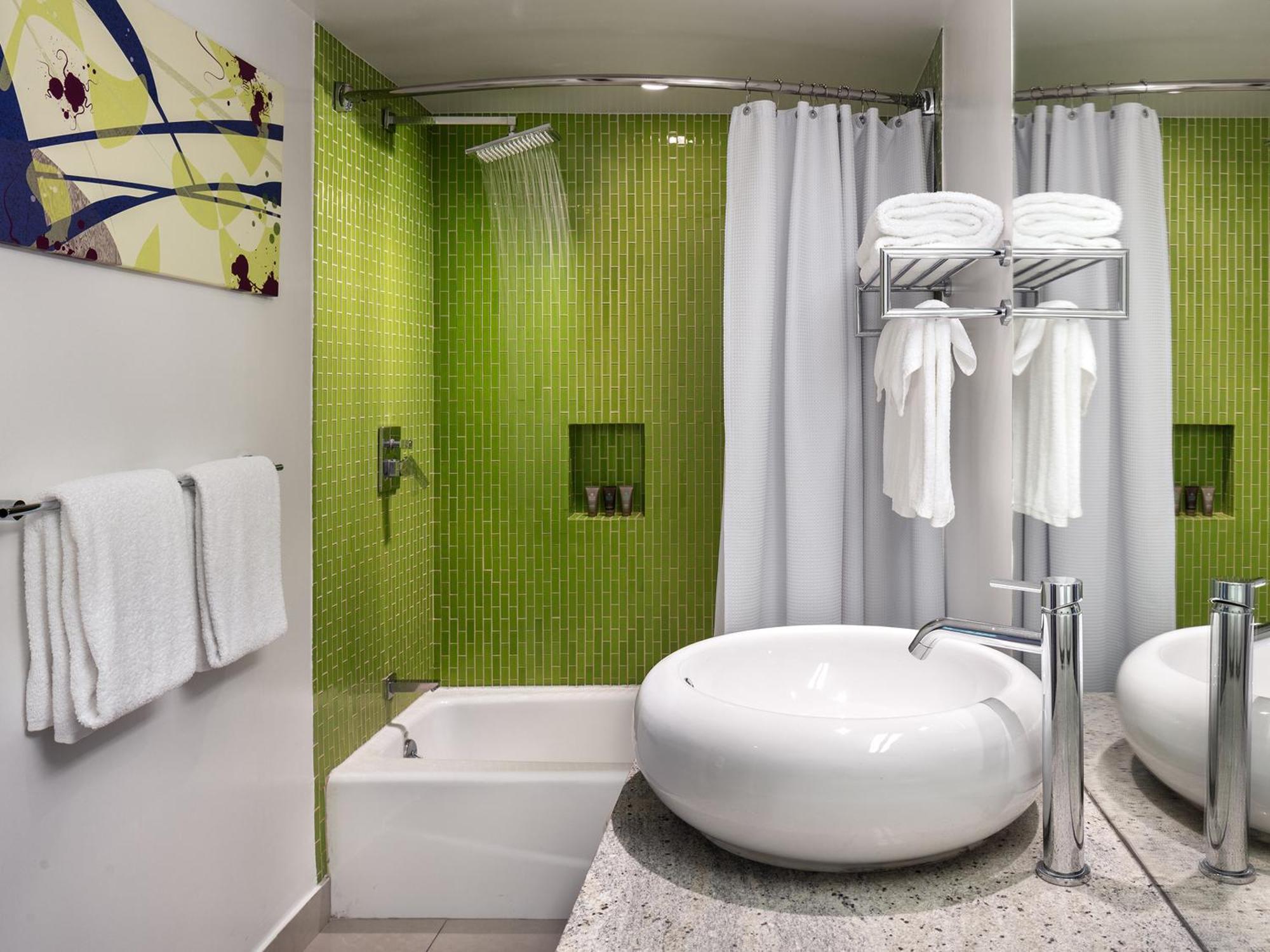 Sunset Marquis Hotel — Fotos 1